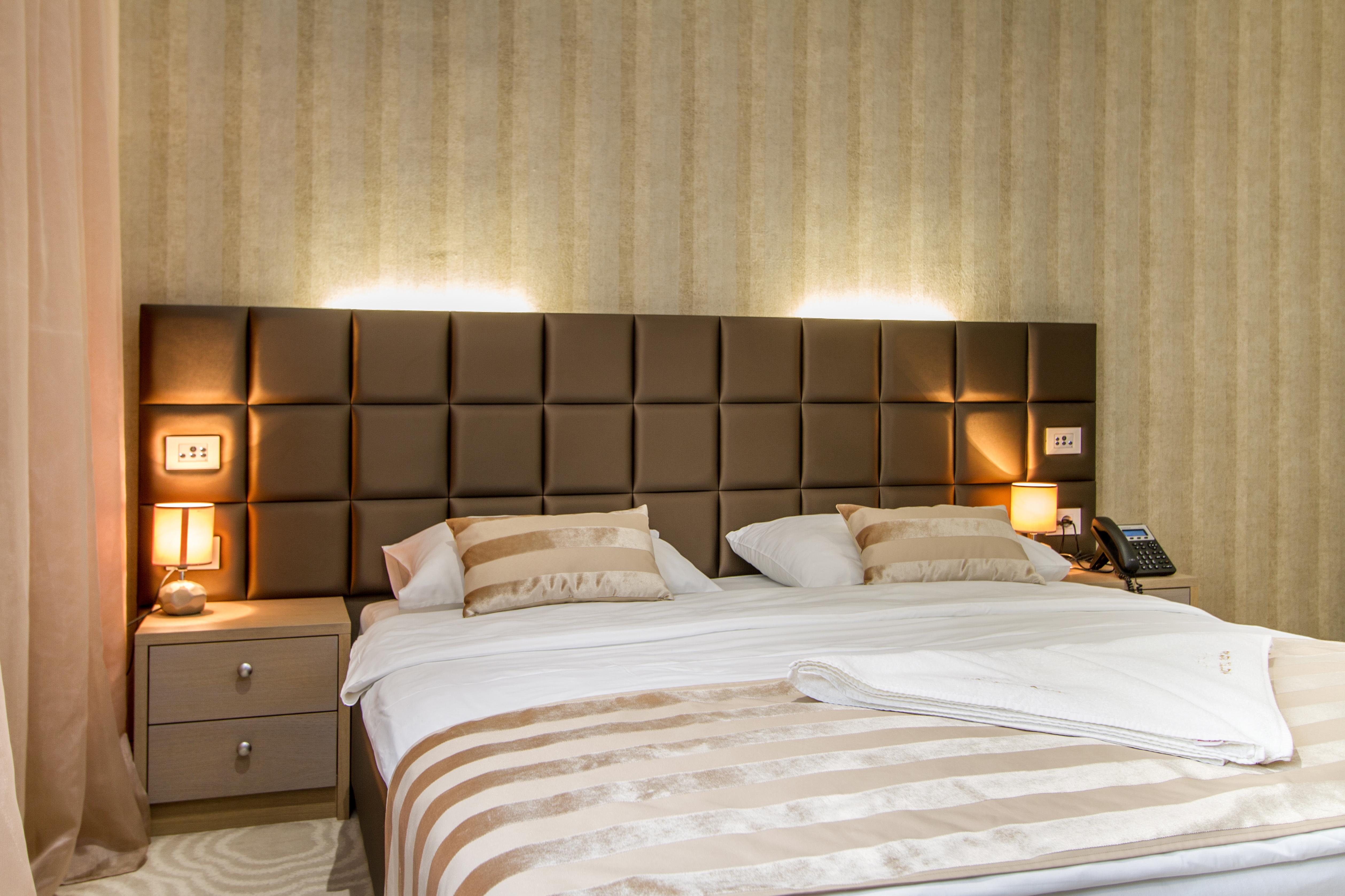 Royal Airport Hotel Velika Gorica Bagian luar foto