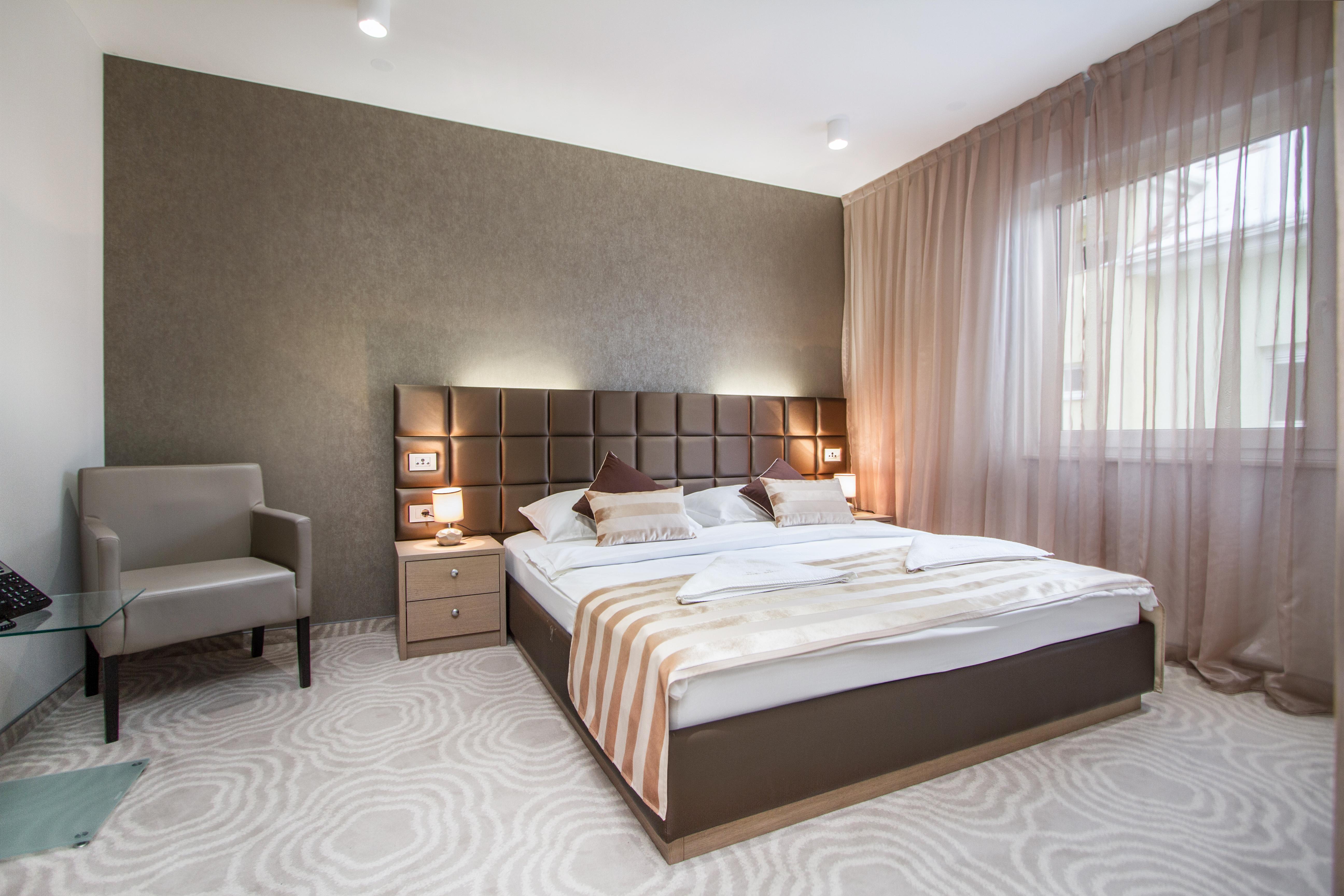 Royal Airport Hotel Velika Gorica Bagian luar foto