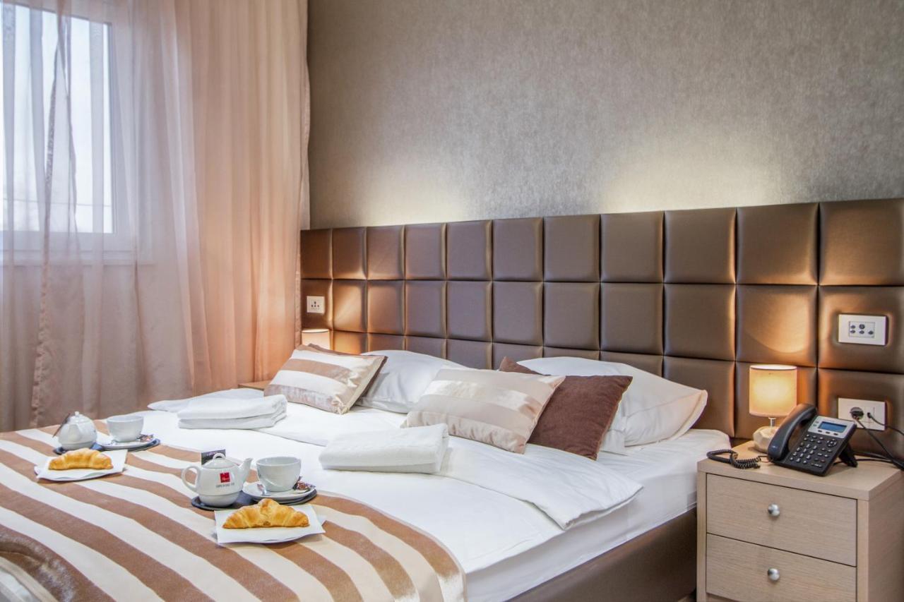 Royal Airport Hotel Velika Gorica Bagian luar foto
